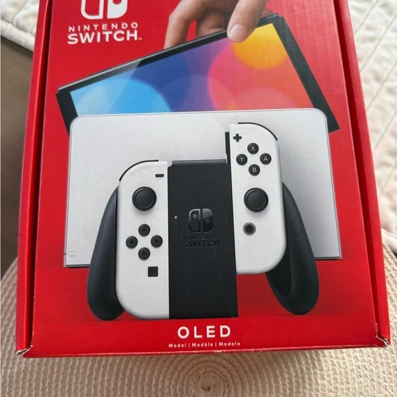 Custom Pink Gaming Console with Character Design - Picture 9 of 10